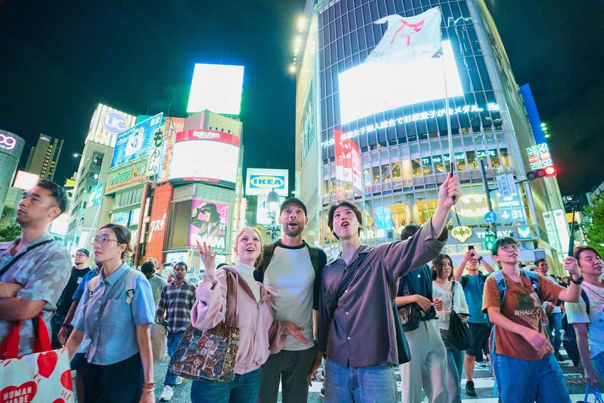 Picture 4 for Activity Tokyo: Shibuya Highlights Walking Tour & Secret View Spot 3