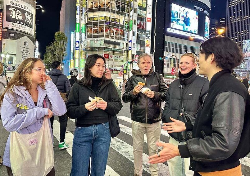 Picture 2 for Activity Tokyo: Shibuya Highlights Walking Tour & Secret View Spot 3