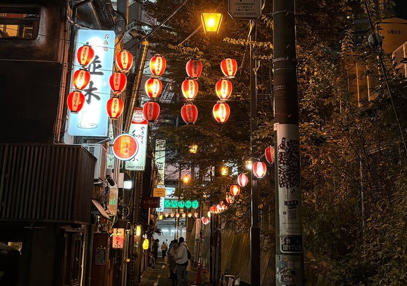 Picture 10 for Activity Tokyo: Shibuya Highlights Walking Tour & Secret View Spot 5