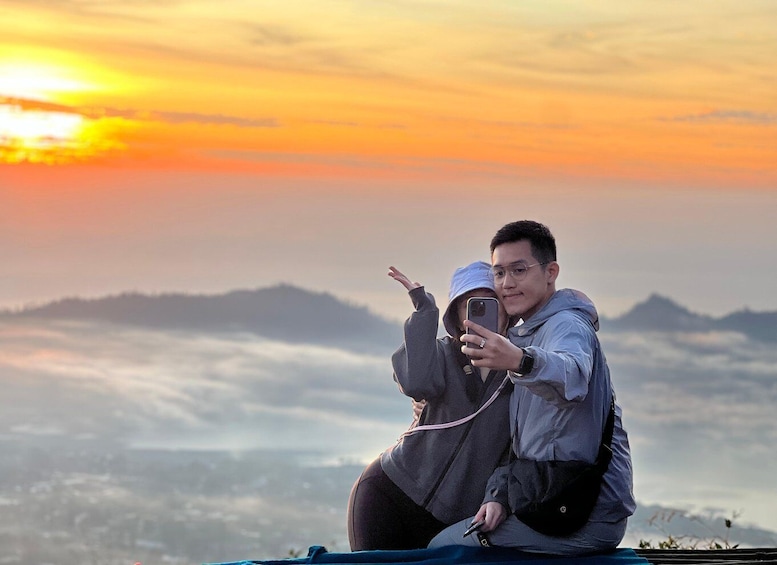 Bali: Mount Batur Sunrise Hike & Natural Hot Springs 1