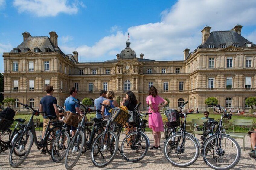 Explore Paris on a Private E Bike Tour 5