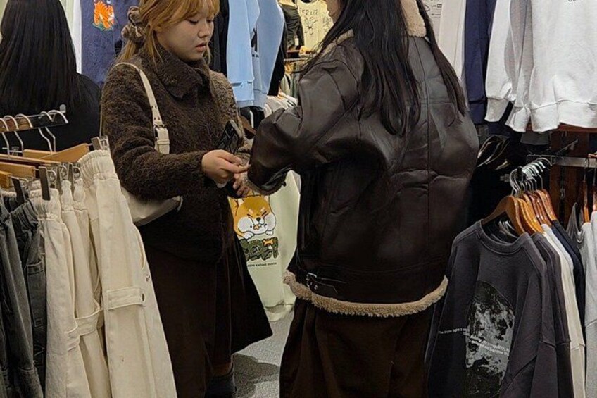 Build Your Korean Wardrobe with a Local Style Mate 1