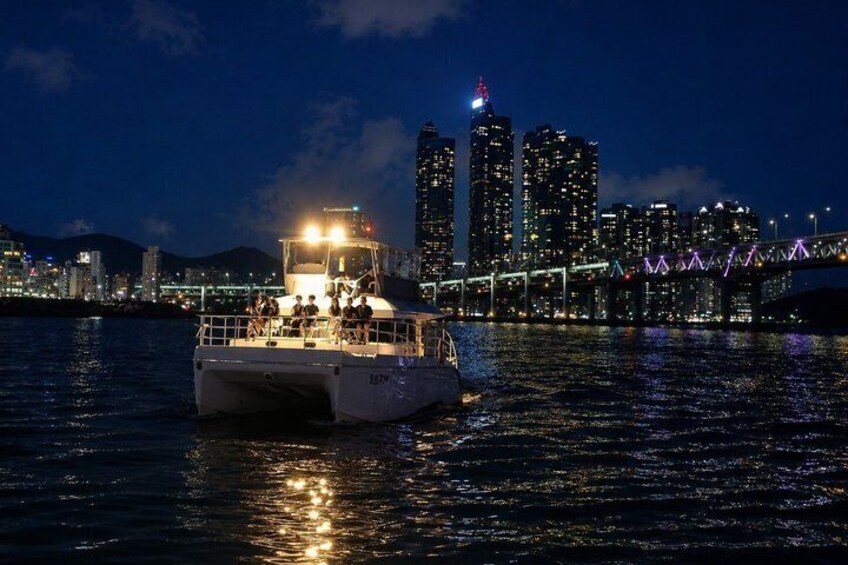 Busan's Gwangalli Beach Yacht Tour Experience 5