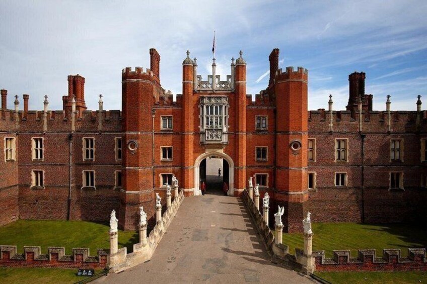 Hampton Court Palace Experience Pass 4