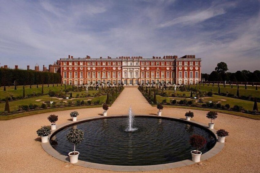 Hampton Court Palace Experience Pass 3