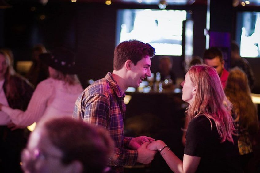 Friday Night Lights: A Country Music Party in London 4