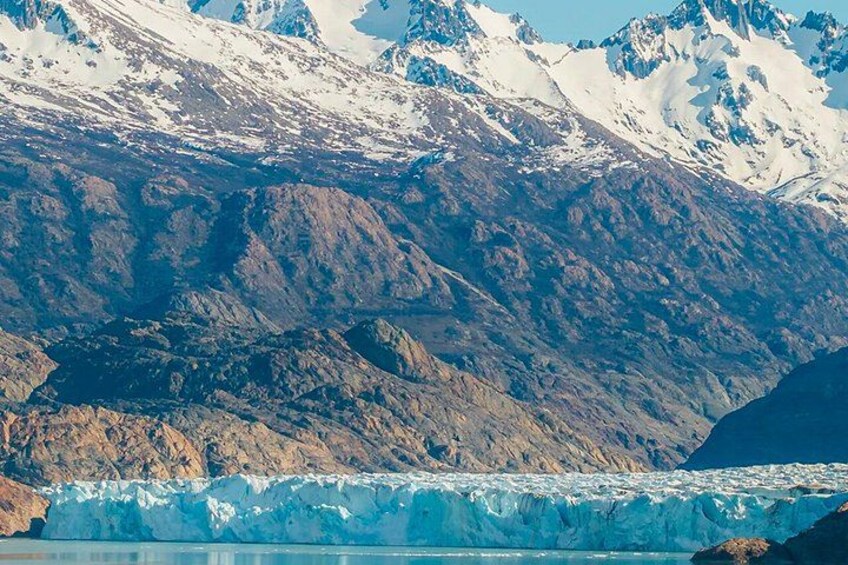 Private tour to the LARGEST Glacier in Argentina + El Chaltén 3