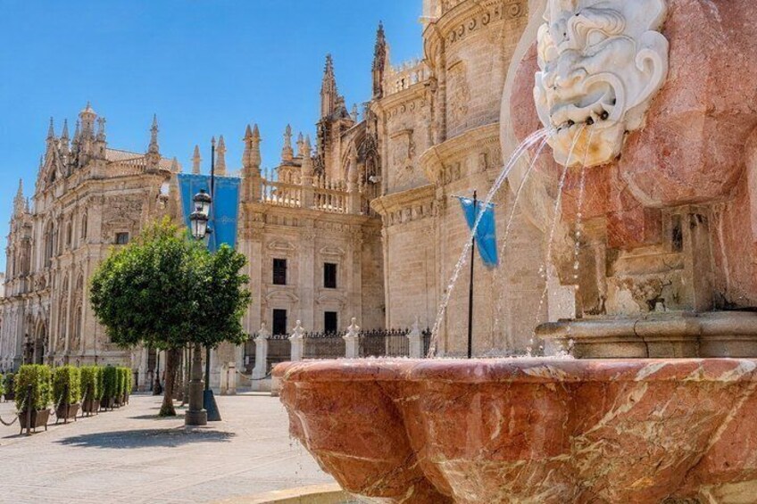 Private Seville Walking Tour with Licensed Guide Marina 5