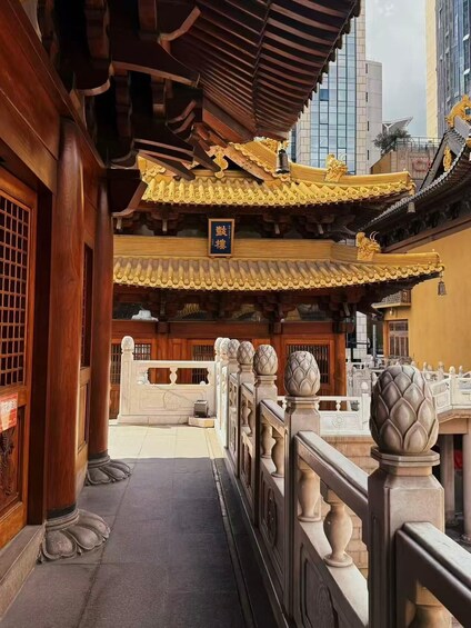 Shanghai: Jing'an Temple Entry Ticket 1
