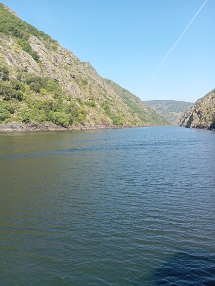 Picture 4 for Activity VIP Ribeira Sacra from Santiago: Direct Transfer to the Sil Canyons 4