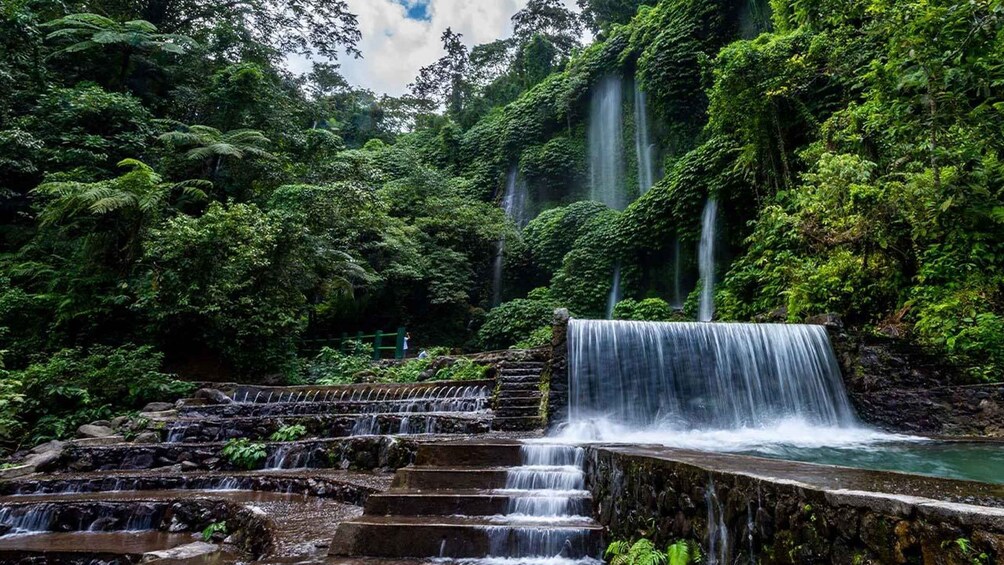 Lombok: Benang Kelambu & Benang Stokel Waterfalls Tour 1