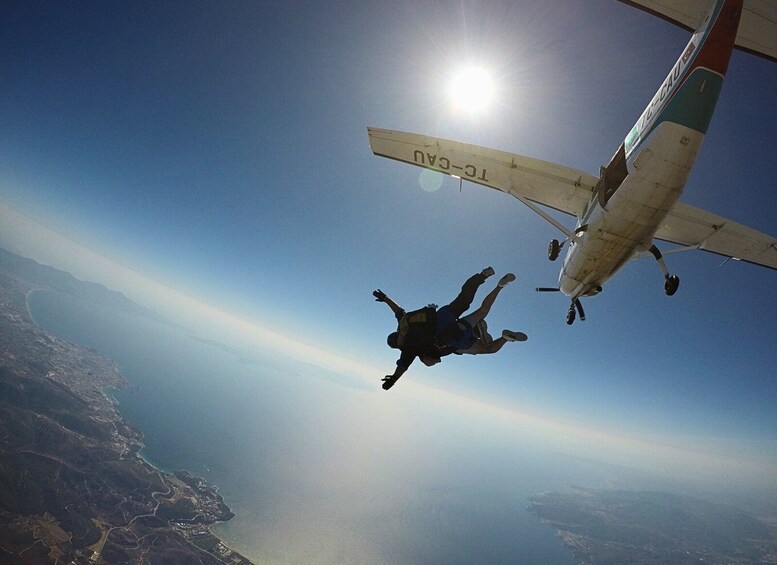 Kusadasi: VIP - Private Ephesus Tour & Extreme Skydive 1
