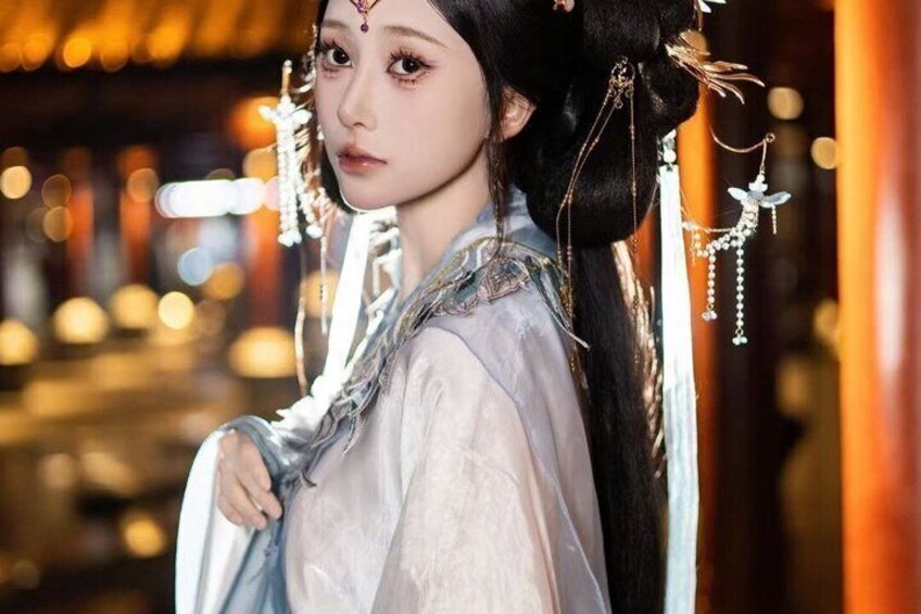 Hanfu Photoshoot Experience at Shanghai Yu Garden 3