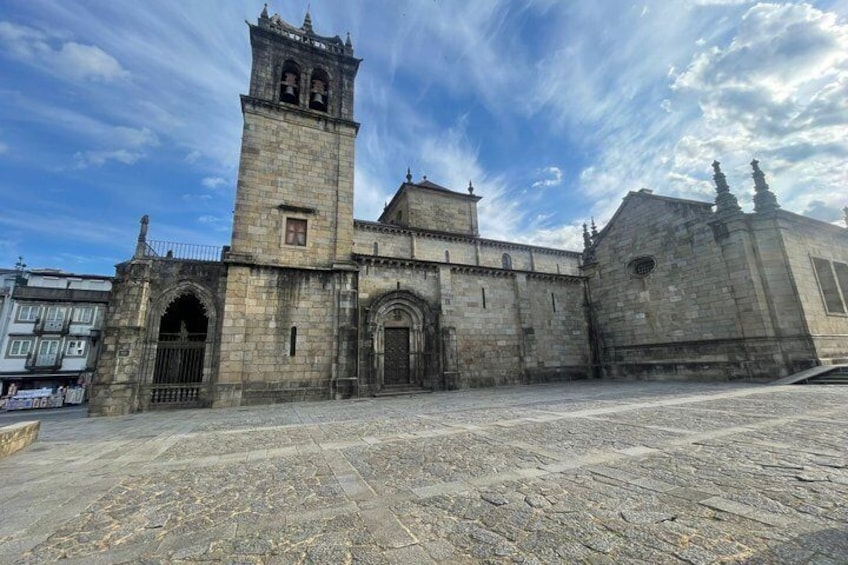 Braga Tour Sacred Sites and Old Town Highlights 2