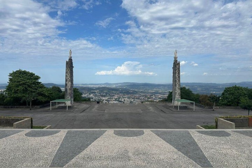 Braga Tour Sacred Sites and Old Town Highlights 5