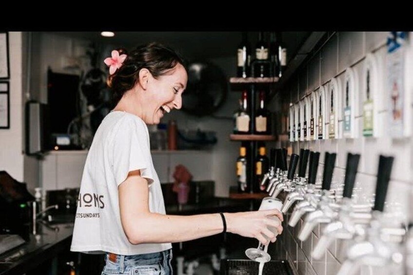 Whitsunday Shore Excursions: Brewers, Distillers & Beach bar Tour 4