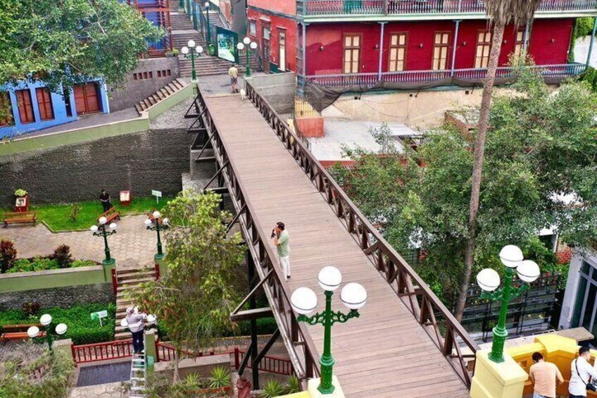 Pachacamac and Barranco Half Day Tour 5