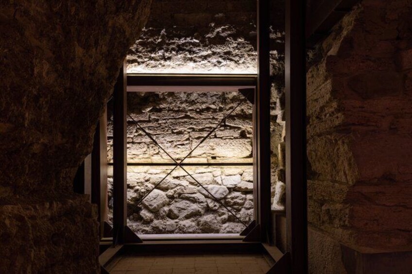 Perugia Underground guided tour of the archaeological area 3