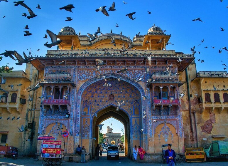 Picture 32 for Activity Jaipur; Morning or Evening Temple Tour by Tuk Tuk & Old City 4