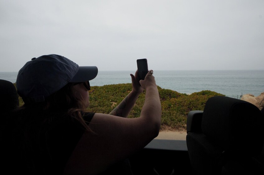 Santa Monica to Malibu Beaches, PCH & Celebrity Homes Open Air Tour 4
