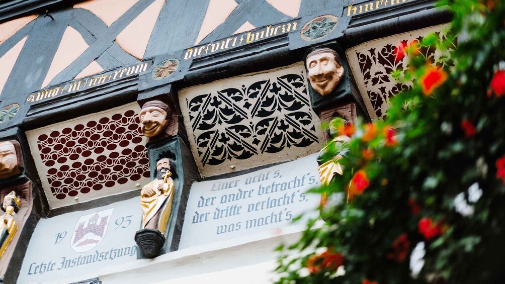 Picture 4 for Activity Wernigerode: Daily city tour "1000 Steps around the Town Hall" 4