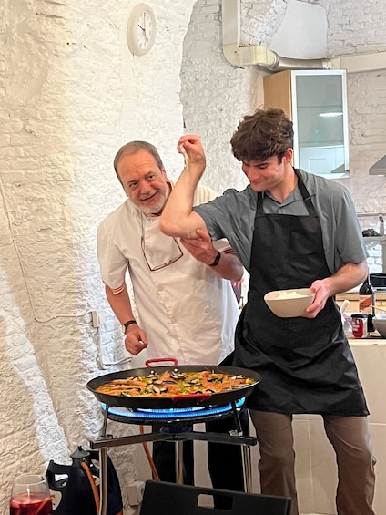 Picture 12 for Activity Madrid: Cook, toast, and enjoy an unlimited paella and sangria experience 3