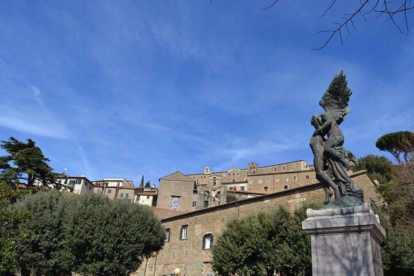 Picture 9 for Activity Cortona: Guided walking tour of the Etruscan village among its alleyways and history 3