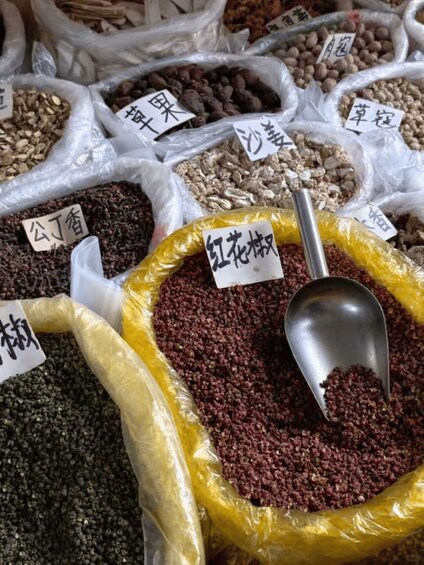 Picture 4 for Activity Guilin Group Day Tour: Morning Market, Cave, Cruise + Pickup 3
