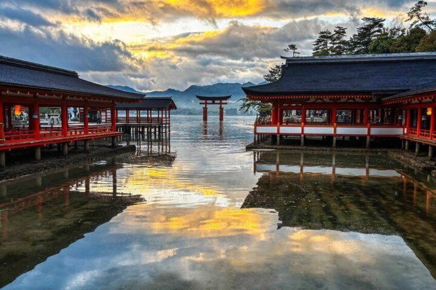 Hiroshima Private Tour Experience 2