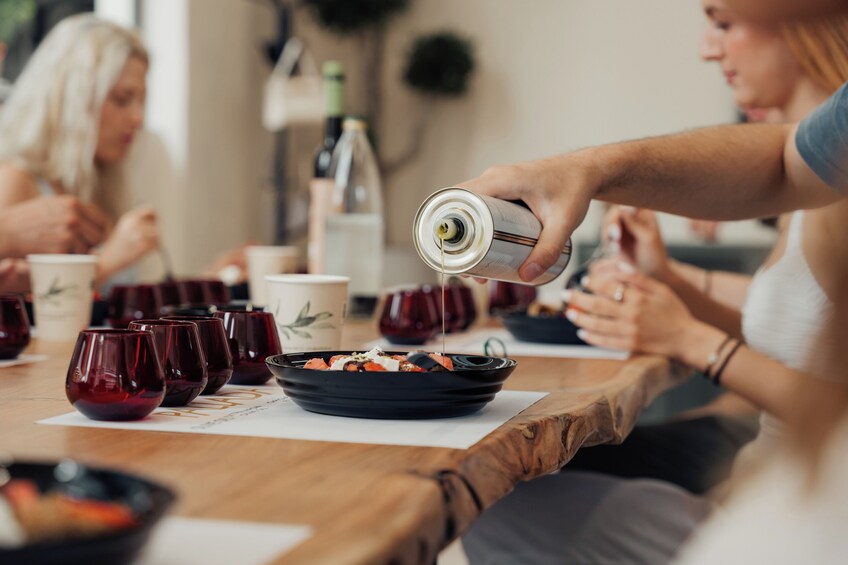 Athens: Guided Olive Oil Tour with Tasting & Snacks 1