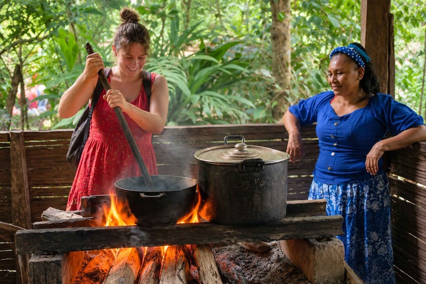 Cahuita o Puerto Viejo: Bribri Culture Chocolate & Waterfall 1