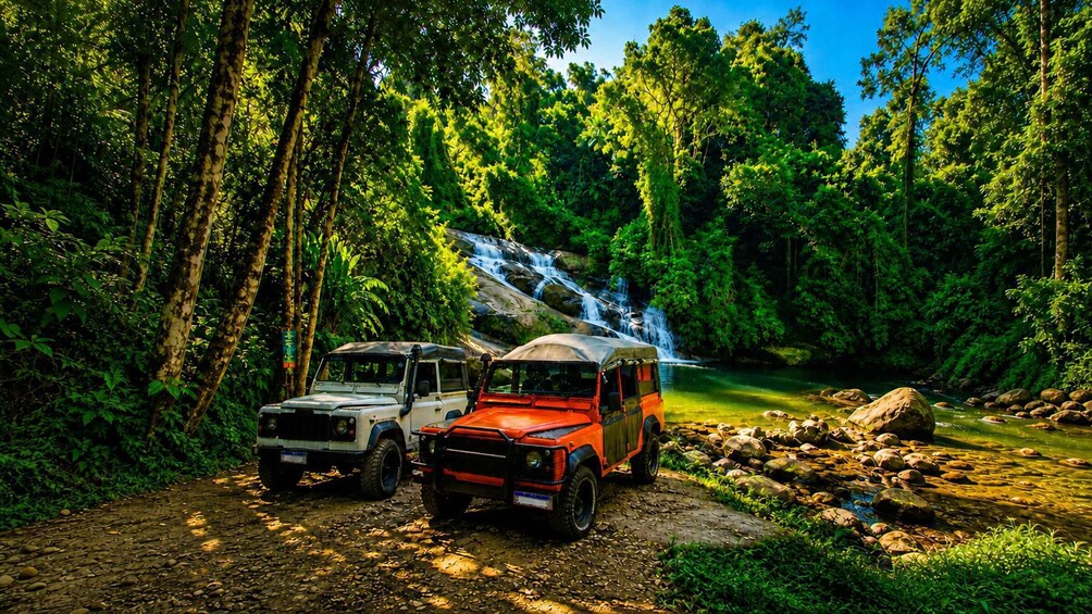 Paraty: Jeep Tour with Waterfalls, Distilleries and Tasting 1