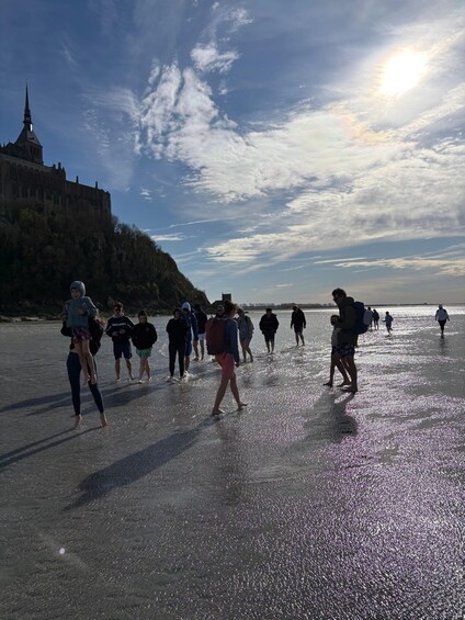 Bay of Mont Saint-Michel: Walk around the Mont and the quicksand 1