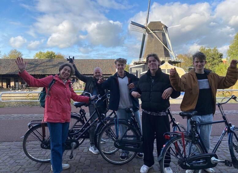 Picture 5 for Activity Utrecht: Guided Bike Tour with Dom Tower & Canal Cellars 2