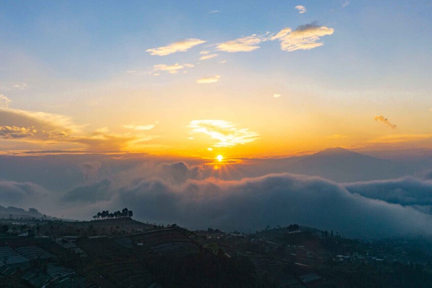 Picture 4 for Activity Mount Sumbing Sunrise Hike with Guide, Private Transport 4
