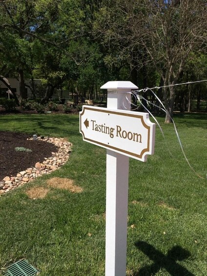 Picture 2 for Activity San Antonio: Hill Country Wine Tour & Fredericksburg Visit 2