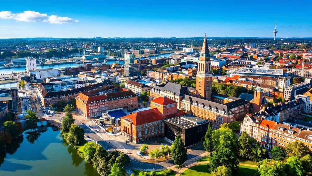 Hello Kiel: Private 2-Hour Intro City Walk with Local Guide 5