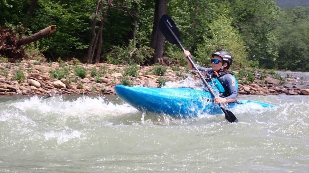 Texas: Whitewater Kayaking Class on the San Marcos River 1