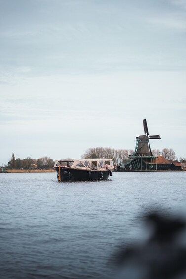 Picture 16 for Activity Zaanse Schans: Windmills Boat Tour with Live Guide 4