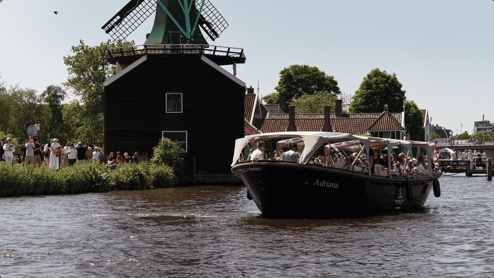 Picture 10 for Activity Zaanse Schans: Windmills Boat Tour with Live Guide 3