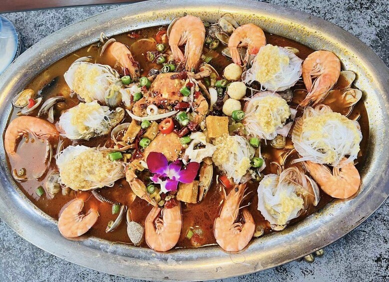 Picture 1 for Activity Qingdao delicious seafood with beer or night city tour 4