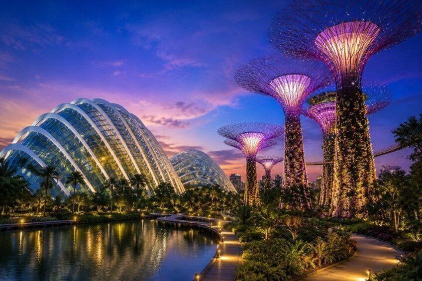 Singapore Skyline Sunset Cruise with Guided Night Walk 1