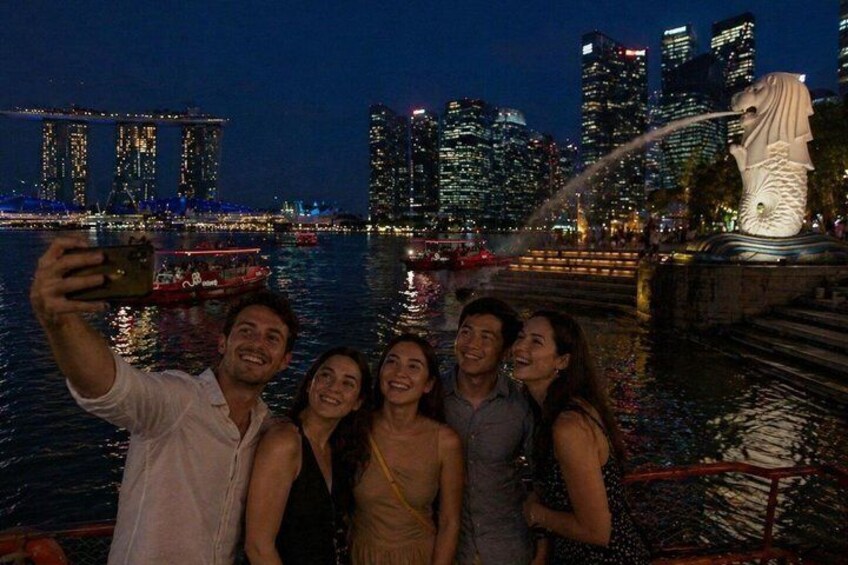 Singapore Skyline Sunset Cruise with Guided Night Walk 3