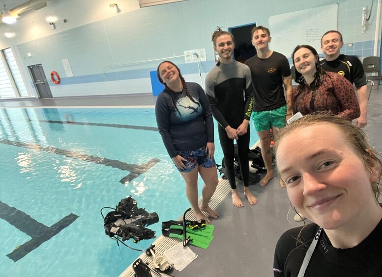 Picture 1 for Activity Stirling: Discover Scuba Diving/Try Dive 4