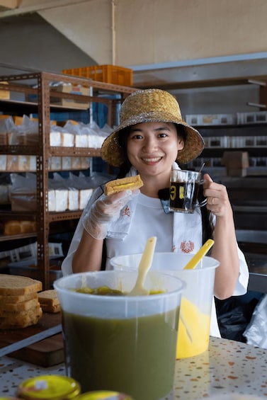 Singapore: Traditional Bakery Tour and Kaya Toast Workshop 1