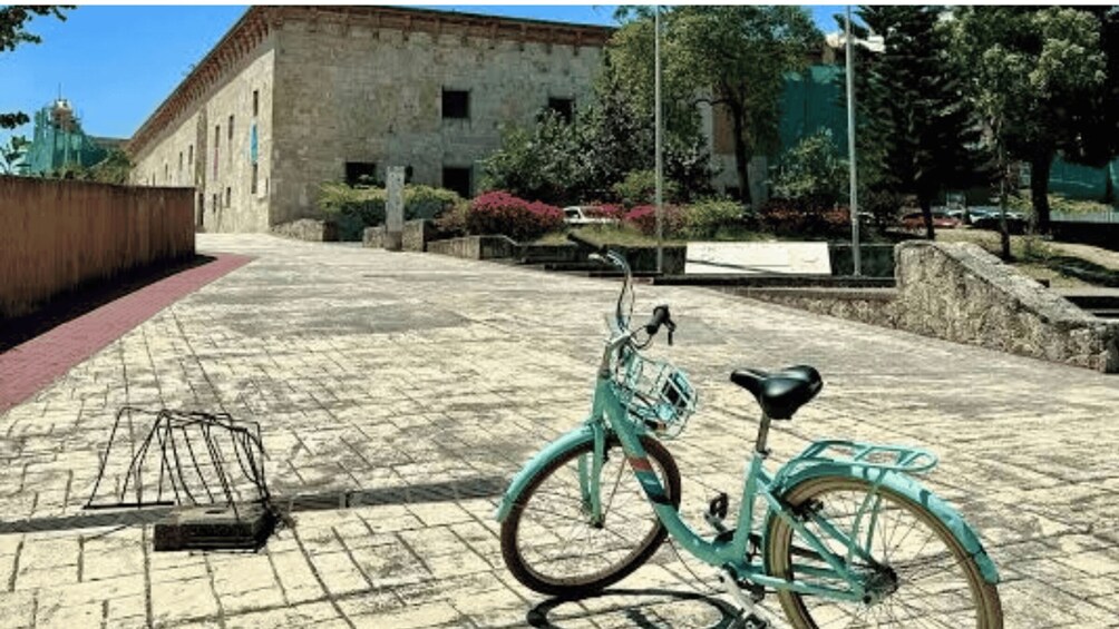 Picture 1 for Activity Private: Santo Domingo Colonial Zone Bike Discovery Tour 4