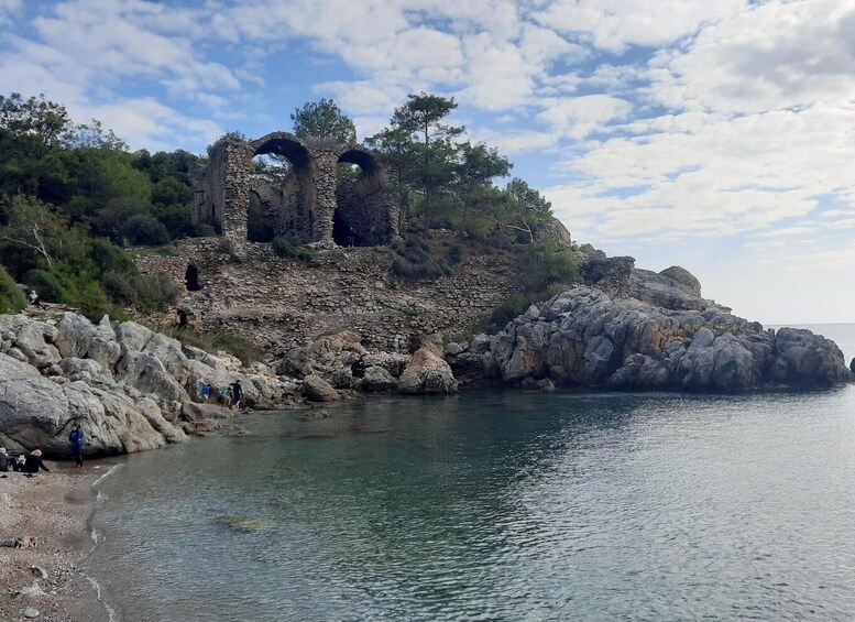 Picture 14 for Activity Gazipaşa Delik Deniz King’s Bay & Syedra Castle City Tour 5