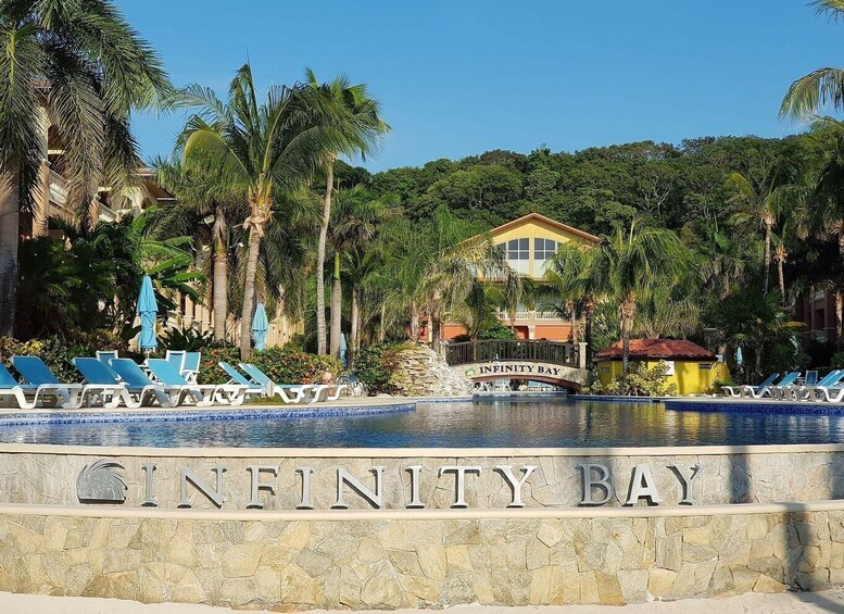 Picture 3 for Activity Roatán: Beach Break with Transportation 4
