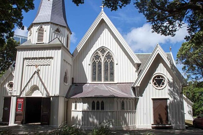 Picture 1 for Activity Wellington: Guided Colonial Heritage Tour with Lunch 2