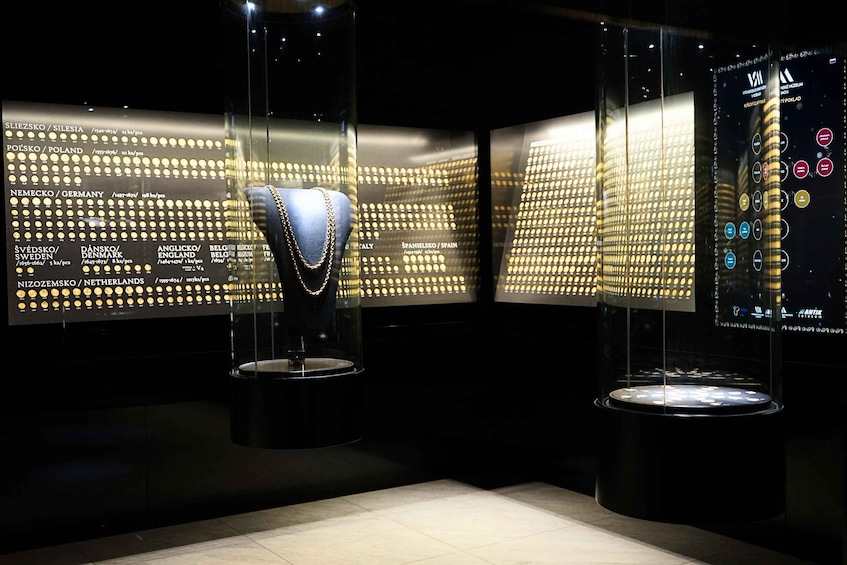 Košice: Golden Treasure Museum & City Highlights Walk 1